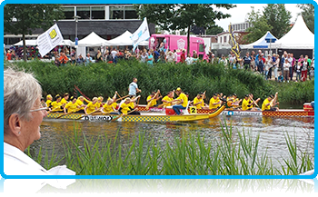 Apeldoorn Dragon Boat Festival attracts more than 100 thousand visitors to watch the boat races and listen to the live music. 