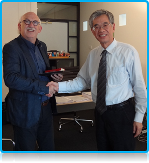 Shanghai Business School Provest Chen Qiangzhang and Apeldoorn City Government Alderman Kruithof 