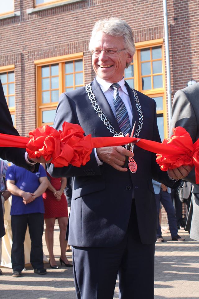 Mayor of Apeldoorn John Berends at Wittenborg University new location opening 28 August 2015
