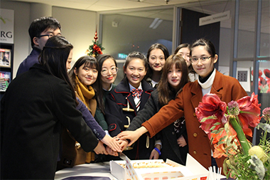 Shanghai Students all Smiles and Compliments after Week at Wittenborg