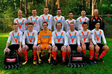 Junyeong Shin with his Apeldoorn football club, Victoria Boys