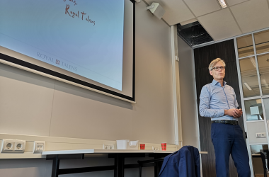 Export Manager of Royal Talens Inspires Students with Unique Sales Approach Export Manager of Royal Talens Inspires Students with Unique Sales Approach