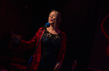 Head of Research Sings at Homeless Benefit Evening Head of Research Sings at Homeless Benefit Evening