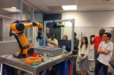 MBA Students Visit Robot Centre in Almelo MBA Students Visit Robot Centre in Almelo
