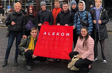 High School Students from Ukraine Visit Wittenborg