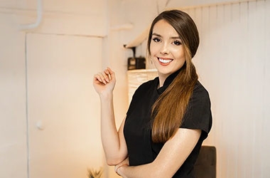 Wittenborg Graduate Opens Successful Nail Salon in Amsterdam