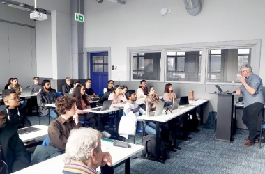 Sustainability in Focus: Guest Lecture Discusses Renewable Energy Transition Sustainability in Focus: Guest Lecture Discusses Renewable Energy Transition