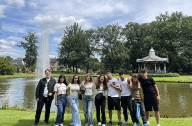 Summer School Broadens Horizons of Students from Four Countries Summer School Broadens Horizons of Students from Four Countries
