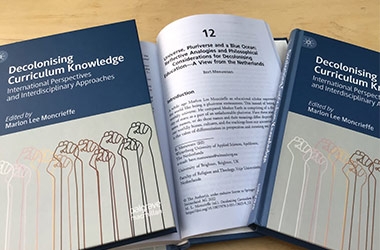 Decolonising Curriculum: Knowledge Lecturer's Insight to Changing World Views Decolonising Curriculum: Knowledge Lecturer's Insight to Changing World Views