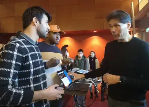 Students Learn about Applying AI Efficiently in Business