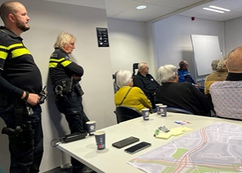 Apeldoorn Residents Meet at Brinklaan Campus to Discuss Amaliapark Safety