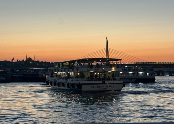 Beyond FOMO: Wittenborg Students Discover New Ways to Think About Technology in Istanbul Beyond FOMO: Wittenborg Students Discover New Ways to Think About Technology in Istanbul